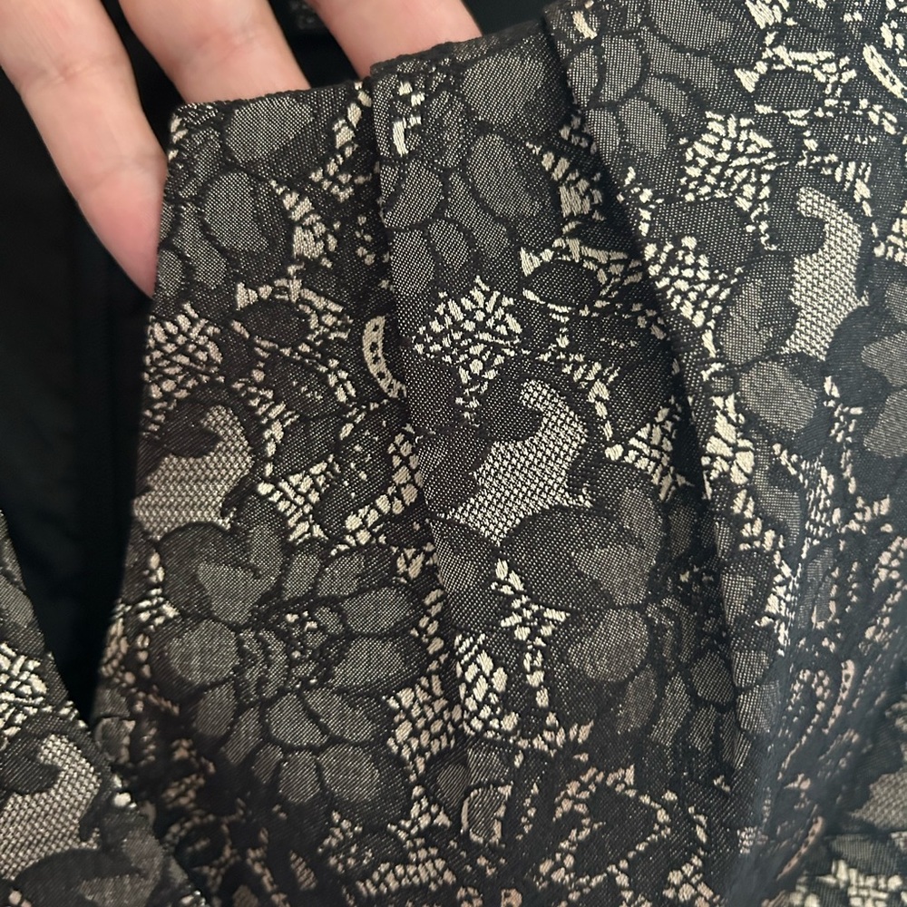 Adrianna Papell size 10 black and gold formal dress w/ flattering waist โฆ - Picture 7 of 11